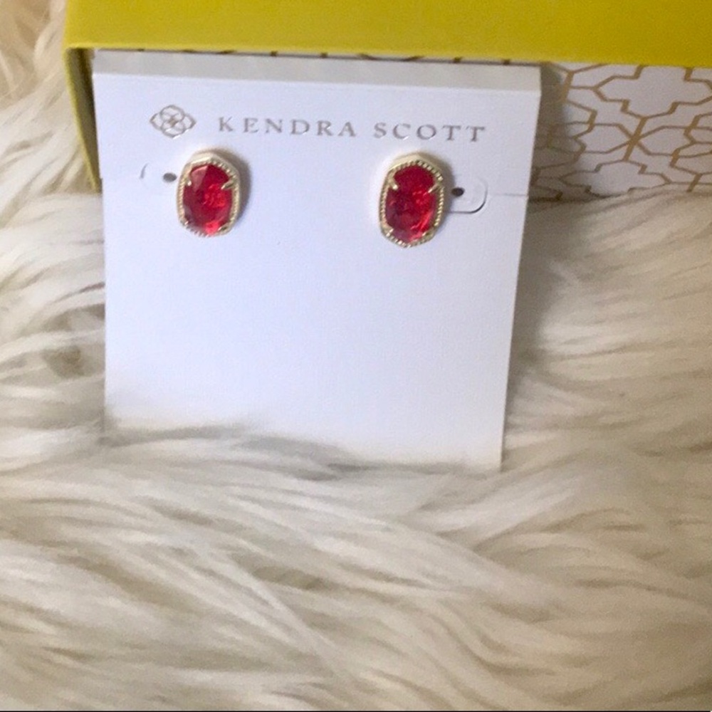 ❤️Kendra Scott Ruby Red Ellie Studs New!🔥